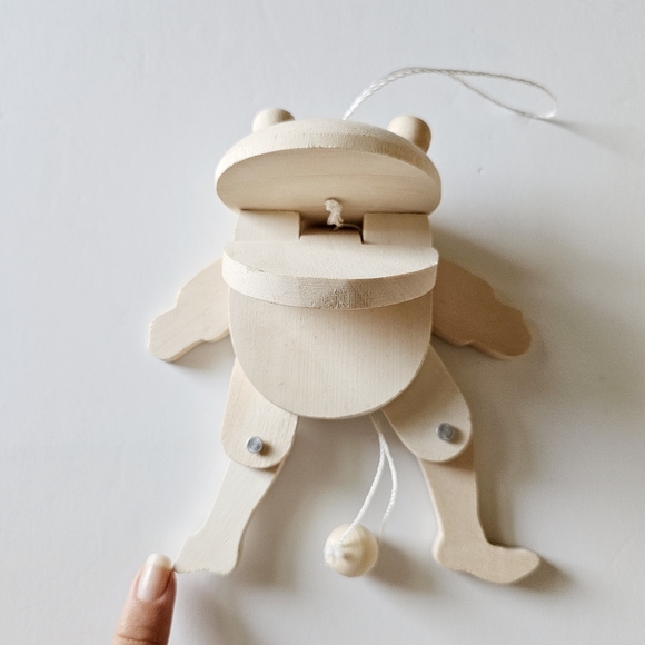Rare Handmade Frog Bare Wood, Handcrafted Wooden Frog Pull Toy, Moving Legs 6" - Picture 5 of 8